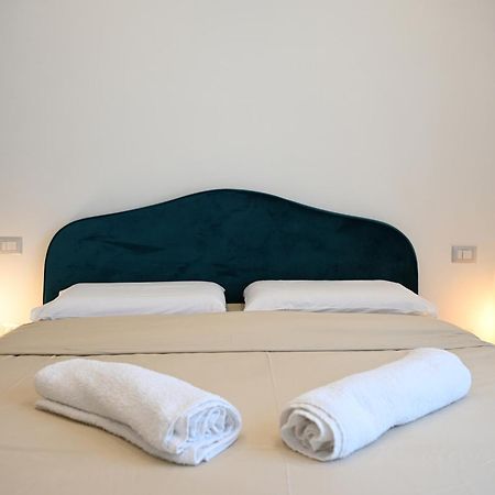 Appartement Qhouse à Naples Extérieur photo